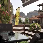 Meteora's Unique Gem Apartment Kastraki (Trikala)